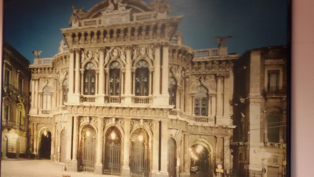 B&B United States Of Europe CTA Exterior foto